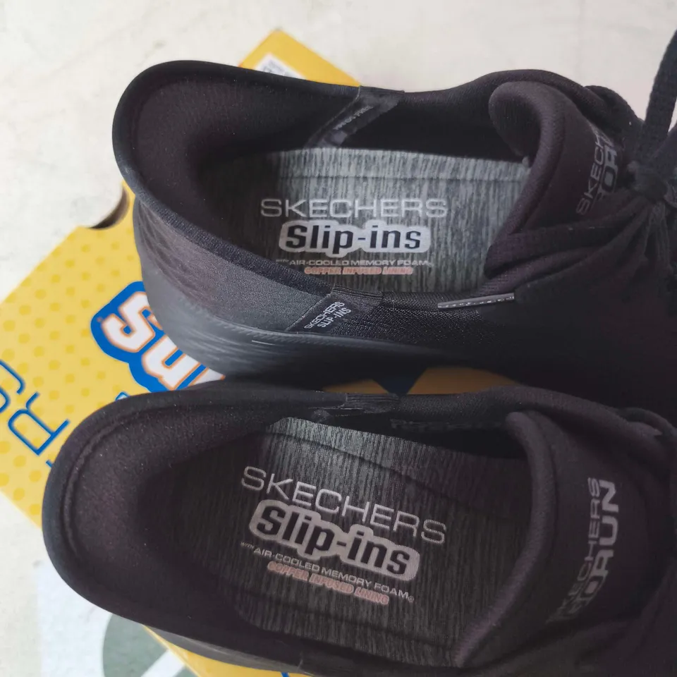 SKECHERS SLIP-INS BLACK MEMORY FOAM SNEAKERS – WOMEN'S UK7 (US 9)