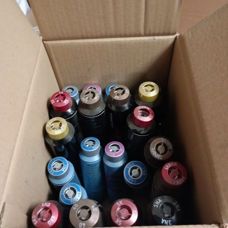 APPROXIMATELY 22 X ASSORTED GOLDWELL HAIR CARE PRODUCTS TO INCLUDE 7N MID BLONDE, 8NN DEMI PERMANENT ETC