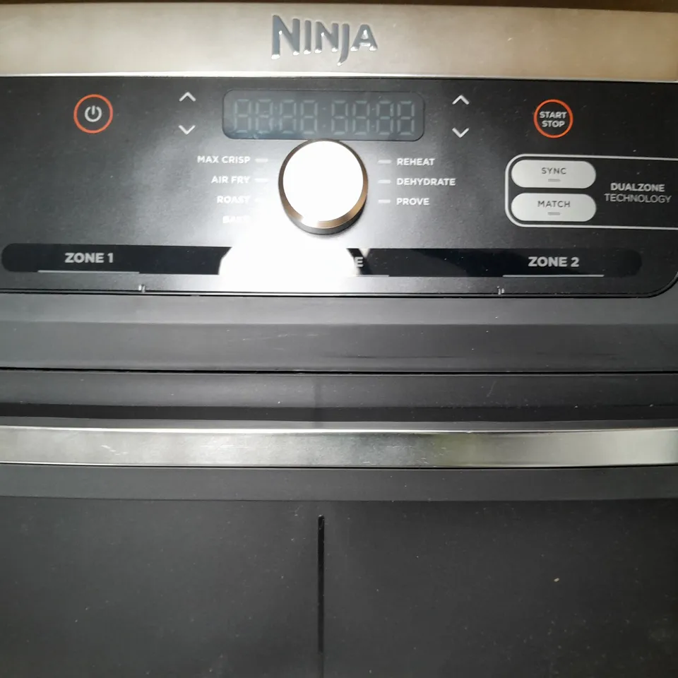 BOXED NINJA 10.4L FOODI FLEXDRAWER DUAL AIR FRYER AF500UK IN BLACK