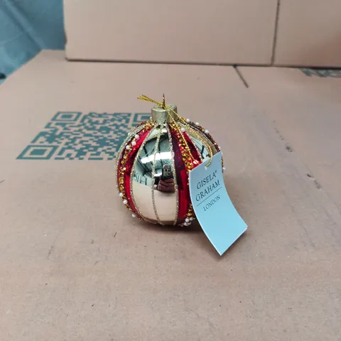 GISELA GRAHAM LONDON CHRISTMAS BAUBLE ORNAMENT – BEADED GLASS SPHERE, RED & GOLD WITH PEARLS (12 PACK CARTON)