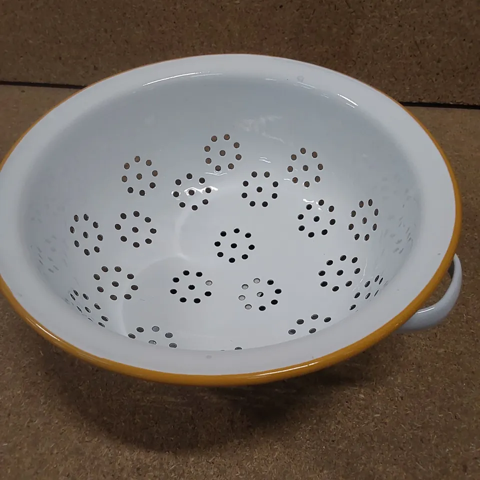 FALCON DRURY LANE ENAMEL COLANDER