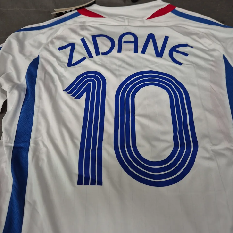 FRANCE 2006 WORLD CUP HOME SHIRT - ZIDANE PRINT - SIZE M 