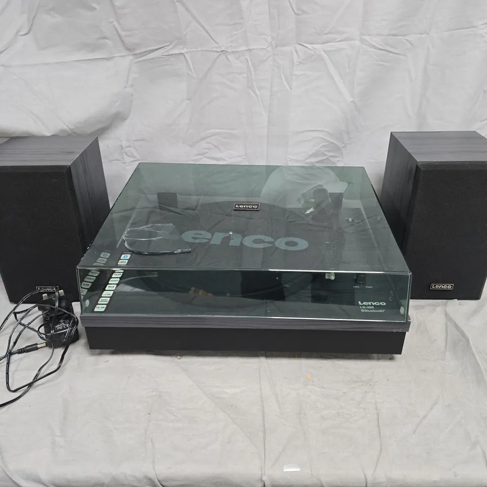 LENCO LS-300 BLUETOOTH TURNTABLE WITH TWO EXTERNAL SPEAKERS – WOODGRAIN FINISH
