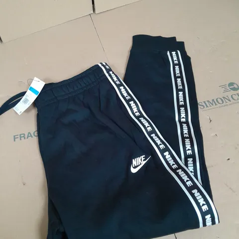 NIKE BLACK JOGGERS SIZE M