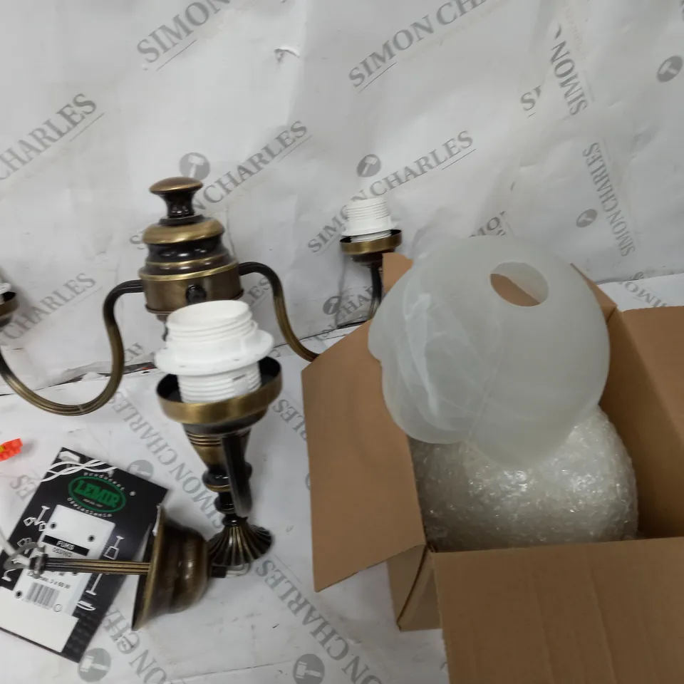 LEMIR 3 CEILING LIGHT CHANDELIER WITH FROSTED GLASS SHADE