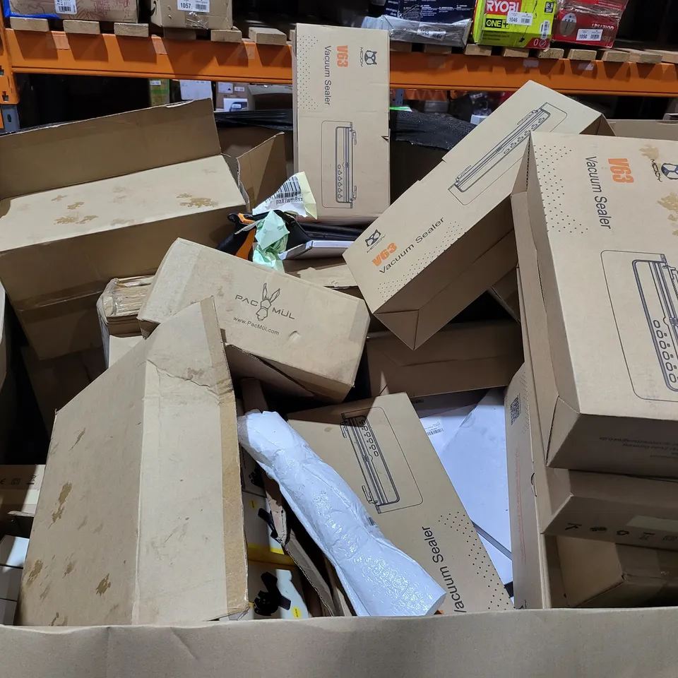 PALLET OF A SIGNIFICANT QUANTITY OF ASSORTED ITEMS TO INCLUDE 3D PEEL AND STICK WALL TILES  V63 VACUUM SEALER, BIKE PHONE MOUNT, GT838 GAMING COMBO, ETC