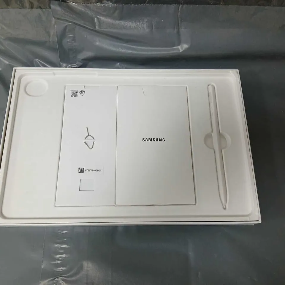 SAMSUNG GALAXY TAB S9 FE 10.9IN TABLET - 128GB STORAGE, SILVER