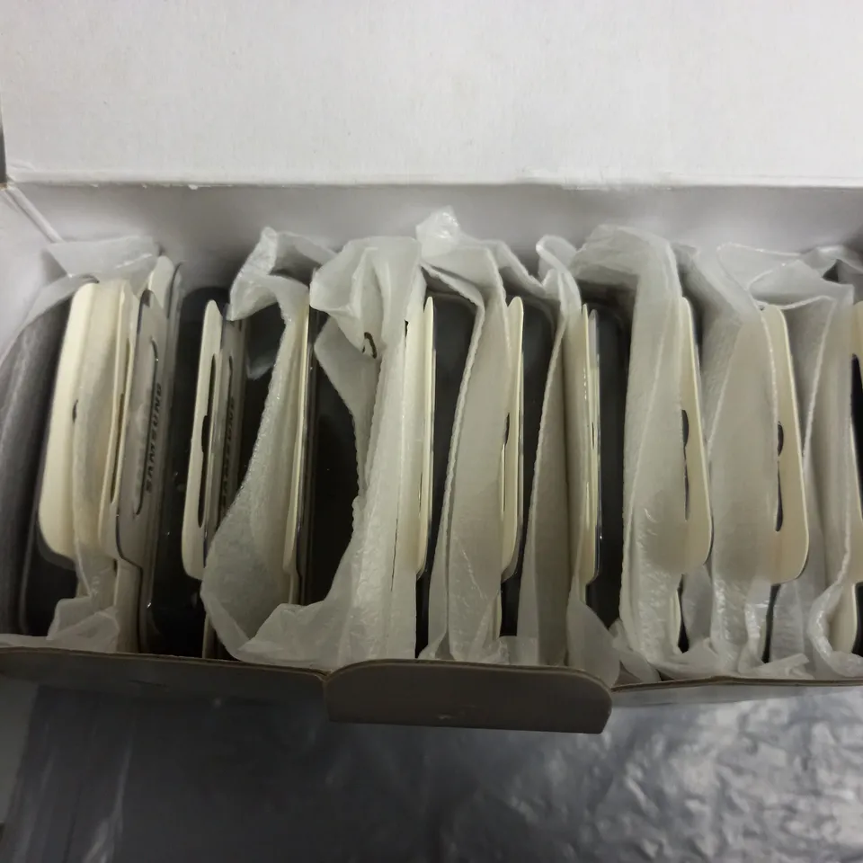 BOXED LOT OF 10 PROTECTIVE STANDING COVERS FOR SAMSUNG S10 5G