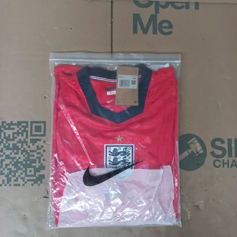 BAGGED NIKE ENGLAND FOOTBALL JERSEY IN RED SIZE XXL