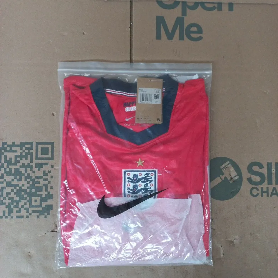 BAGGED NIKE ENGLAND FOOTBALL JERSEY IN RED SIZE XXL