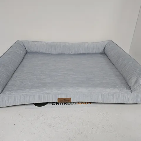 LARGE DOG BED