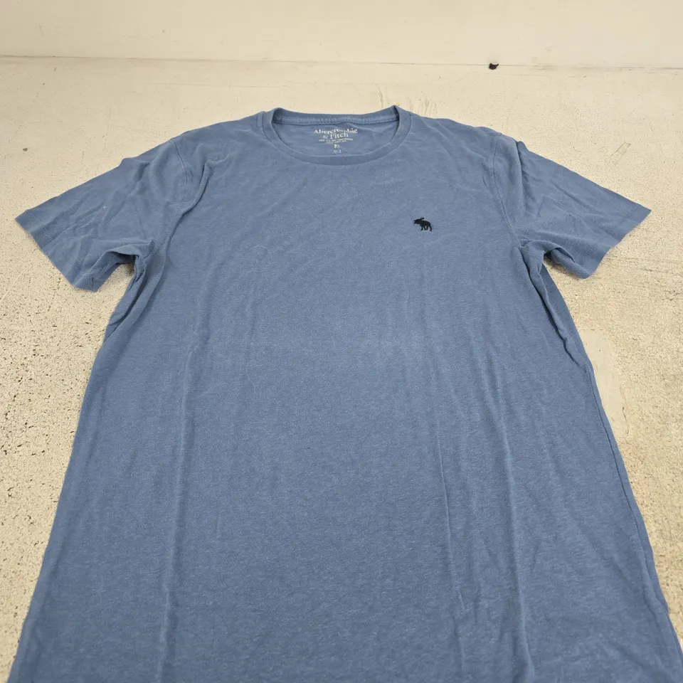 ABERCROMBIE & FITCH T‑SHIRT – BLUE, SIZE M