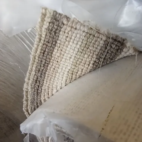 ROLL OF QUALITY TUDOR LINEA LANDSCAPE CARPET // APPROX SIZE: 4.1 x 5m
