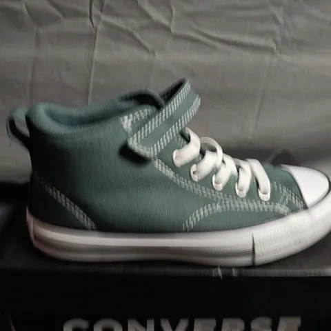 BOXED PAIR OF CONVERSE KIDS GREEN HIGH-TOP SNEAKERS UK SIZE 2 
