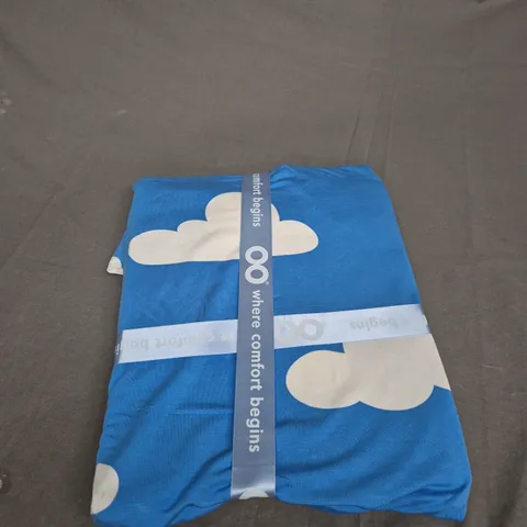 OODIE SLEEP TEE - CLOUDS