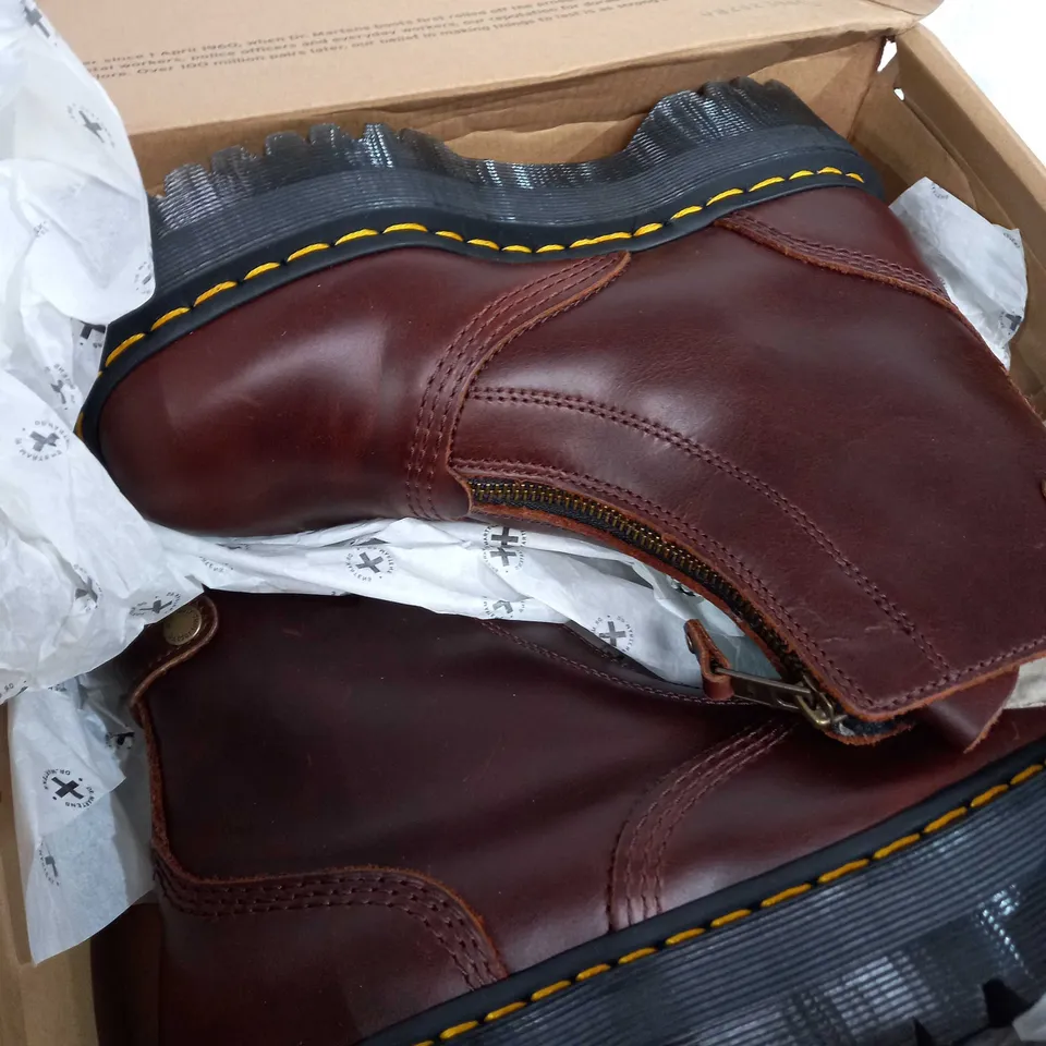 BOXED DR. MARTENS AIRWAIR JETTA SENDAL PLATEAU BOOTS, DARK BROWN - SIZE 6