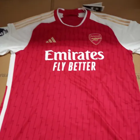 ARSENAL FC HOME SHIRT WITH SAKA 7 ON THE BACK SIZE XL