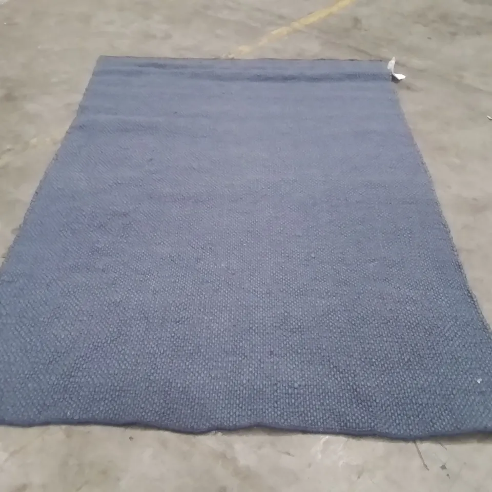 QUALITY DESIGNER AREA RUG - APPROXIMATELY 240X160CM