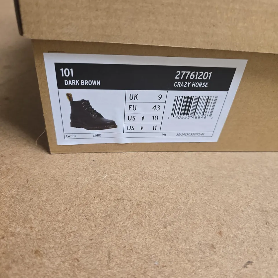 BOXED PAIRO OF DR. MARTENS DARK BROWN CRAZY HORSE BOOTS – UK 9