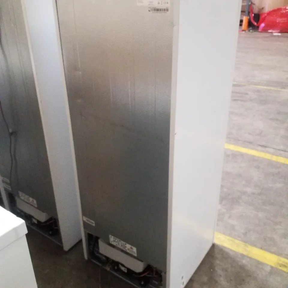 ENGLISH ELECTRIC EEL240H UPRIGHT LARDER FRIDGE 242L 55CM