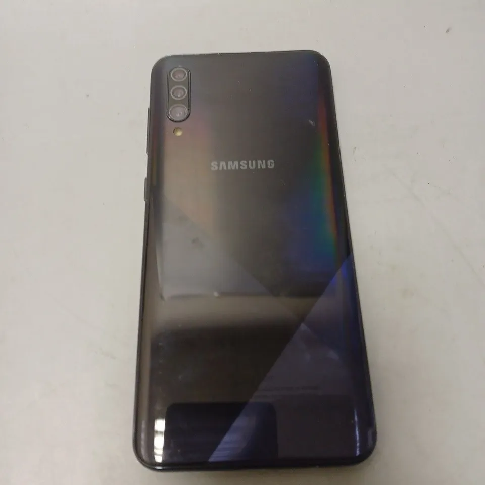 SAMSUNG A305 MOBILE PHONE