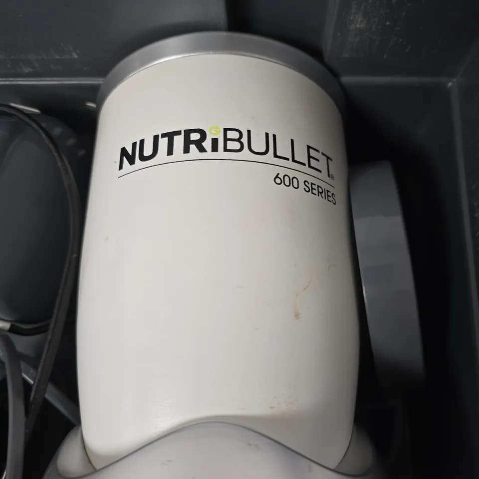 NUTRIBULLET 600 SERIES BLENDER – KITCHEN APPLIANCE WITH TWO CUPS