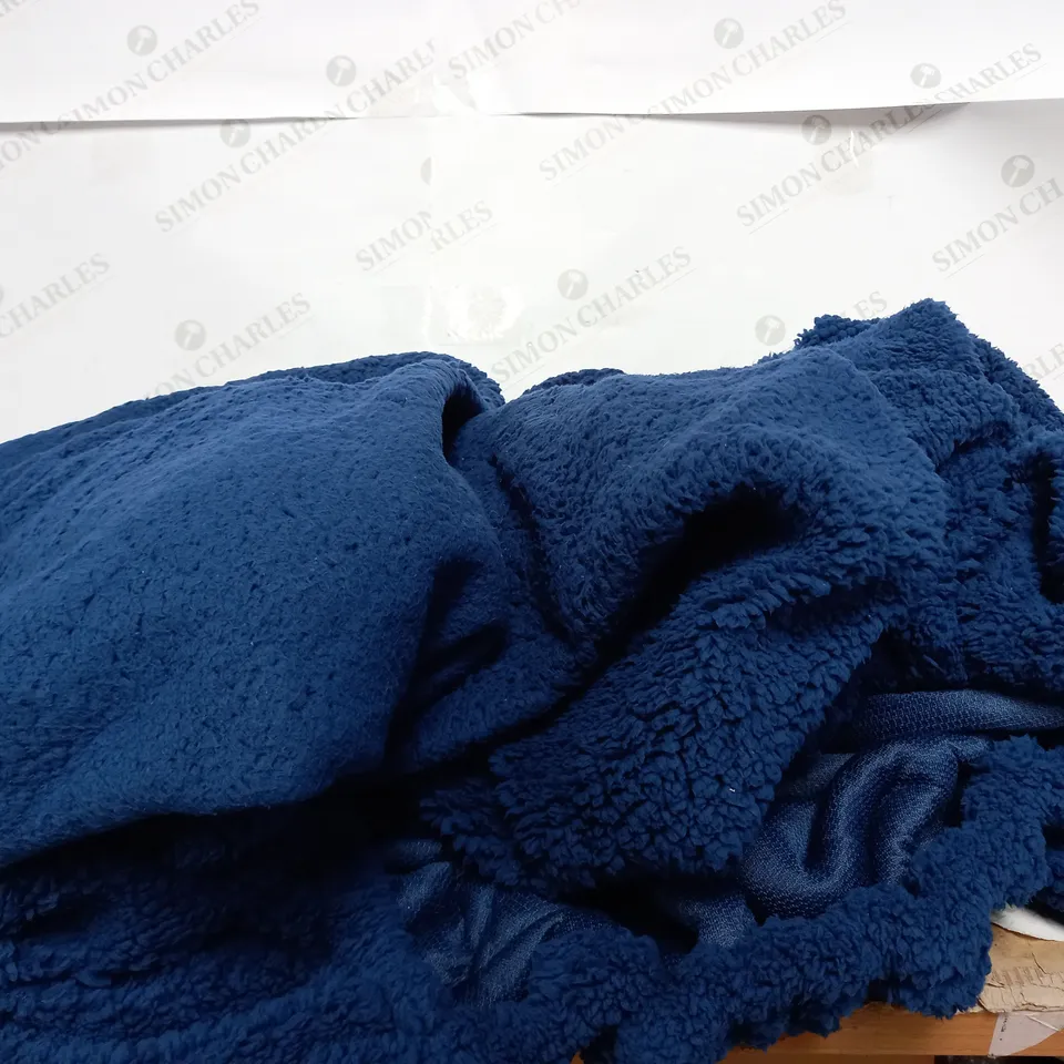 BLUE FLUFFY DUVEY KING SIZE