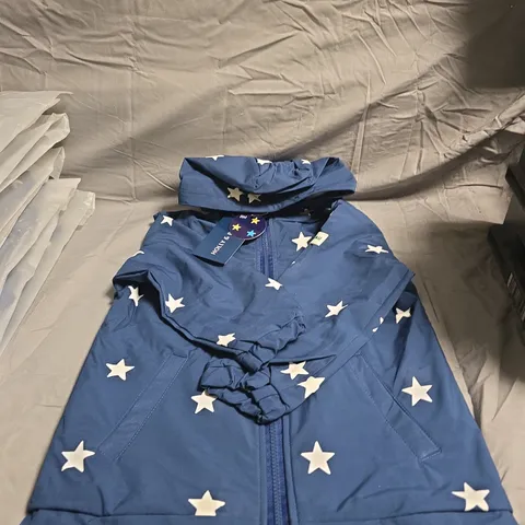 HOLLY & BEAU BLUE STAR COLOUR CHANGING RAINCOAT – AGE 3-4 (KIDS) 