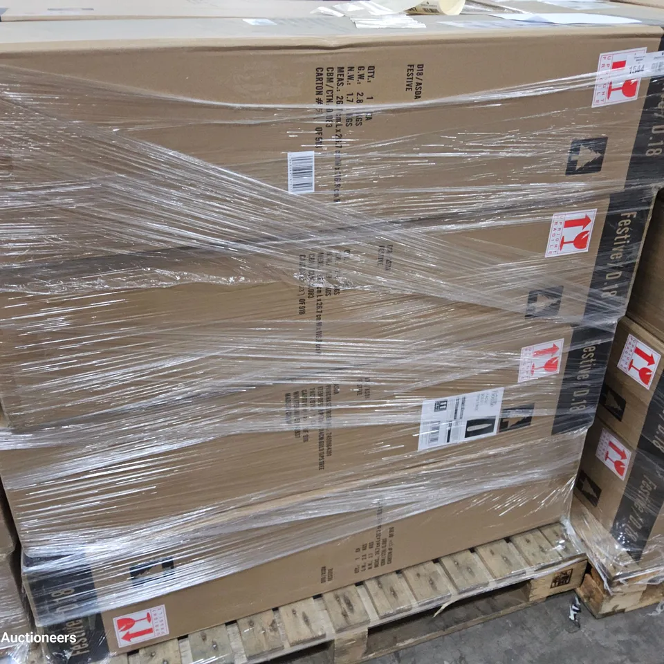 PALLET OF APPROXIMATELY 12 BRAND NEW BOXED 114cm GOLD TIPS TREE