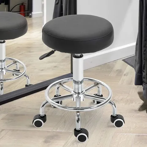 BOXED BRAES STEEL STOOL (1 BOX)