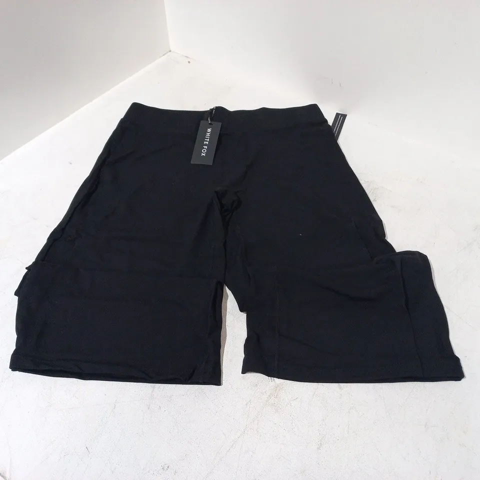 WHITE FOX CANT GO WRONG WIDE LEG CAPRI IN BLACK - XL
