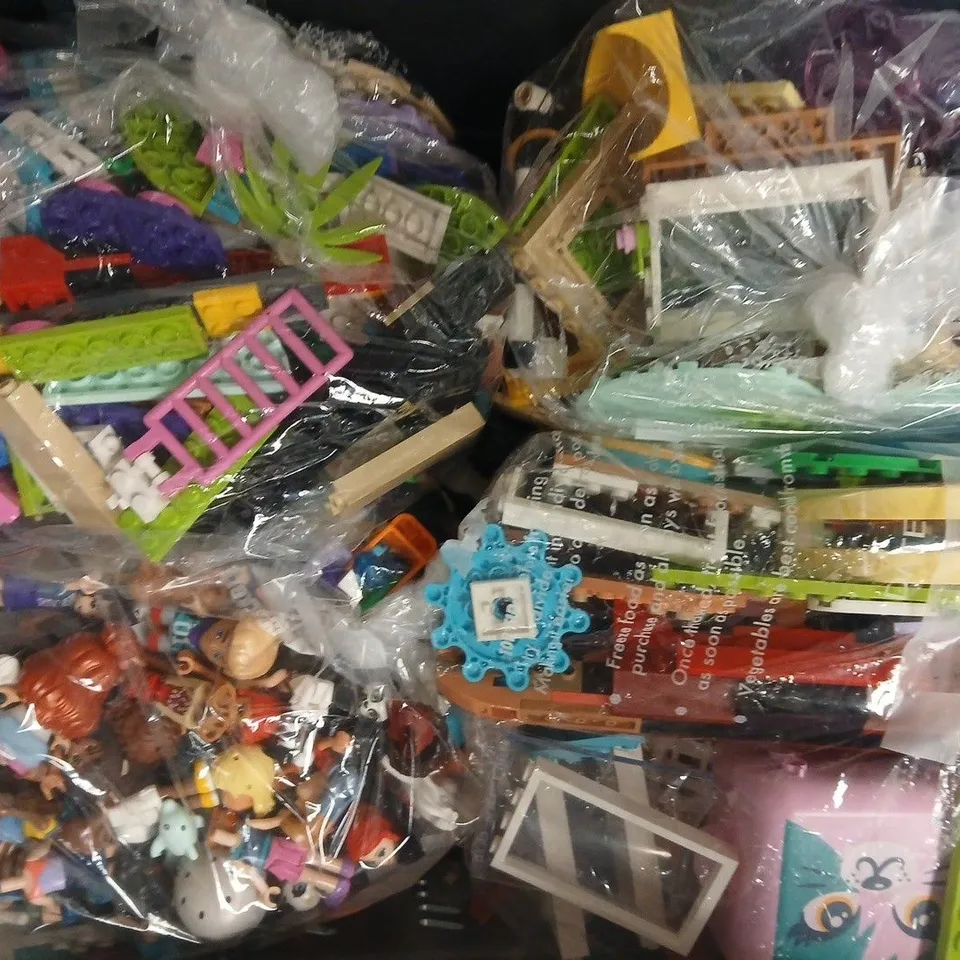 TOTE TO CONTAIN A LARGE QUANTITY OF MIXED LEGO SETS/PIECES