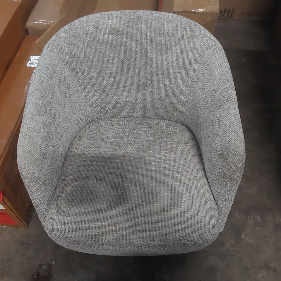 DANETTI NATALIA SWIVEL ACCENT CHAIR IN LIGHT GREY CHUNKY WEAVE FABRIC