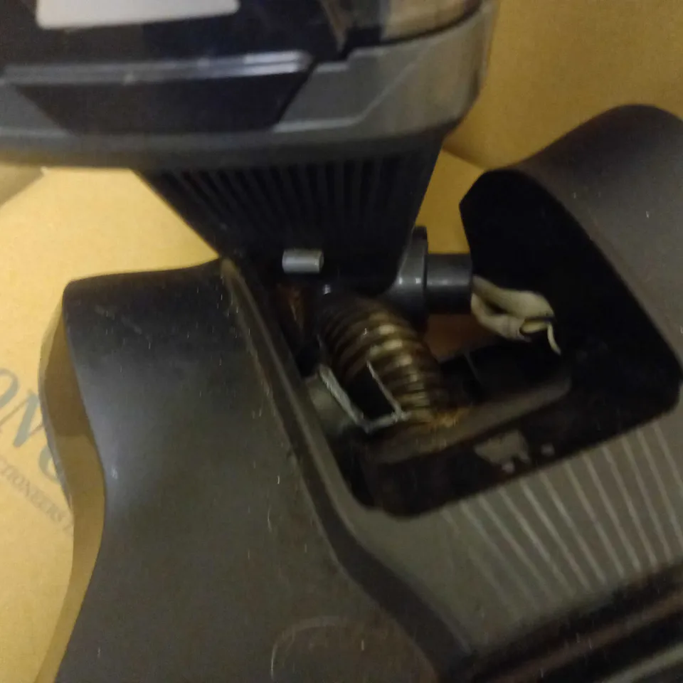 BISSELL HYDROWAVE ULTRALIGHT CARPET WASHER 