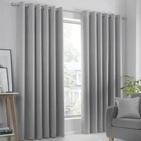 BAGGED POLYESTER ROOM DARKENING CURTAIN PAIR