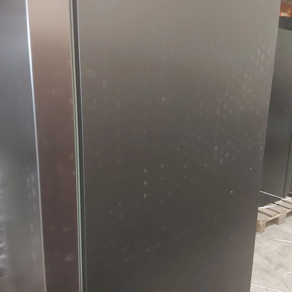HOTPOINT HPG2 6573W XP4UK DUAL NO FROST AMERICAN-STYLE FRIDGE FREEZER - SILVER