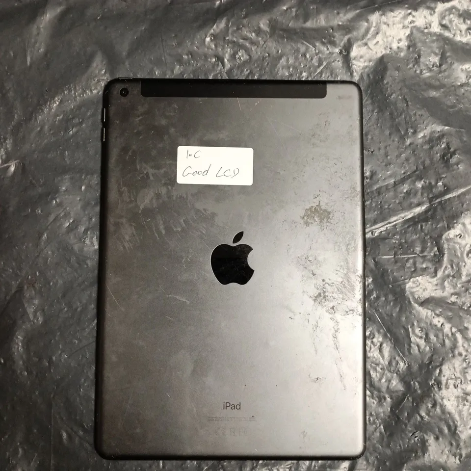 APPLE IPAD TABLET - A2604