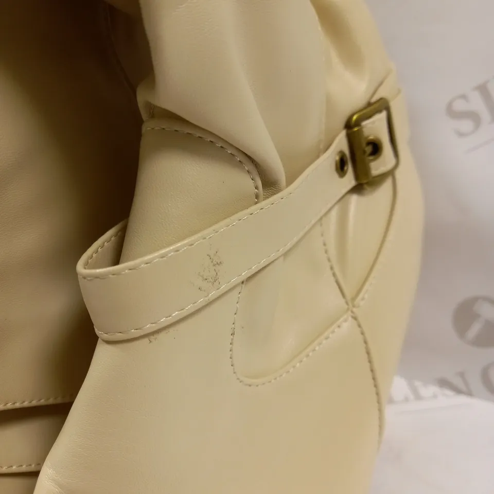 DESIGNER STYLE KNEE BOOTS, NUDE WITH BRASS EFFECT BUCKLE, UK SIZE 5