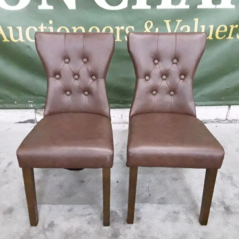 SET OF 2 BEWLEY CLUB BROWN LEATHER BUTTON BACK DINING CHAIRS (DARK OAK LEG)
