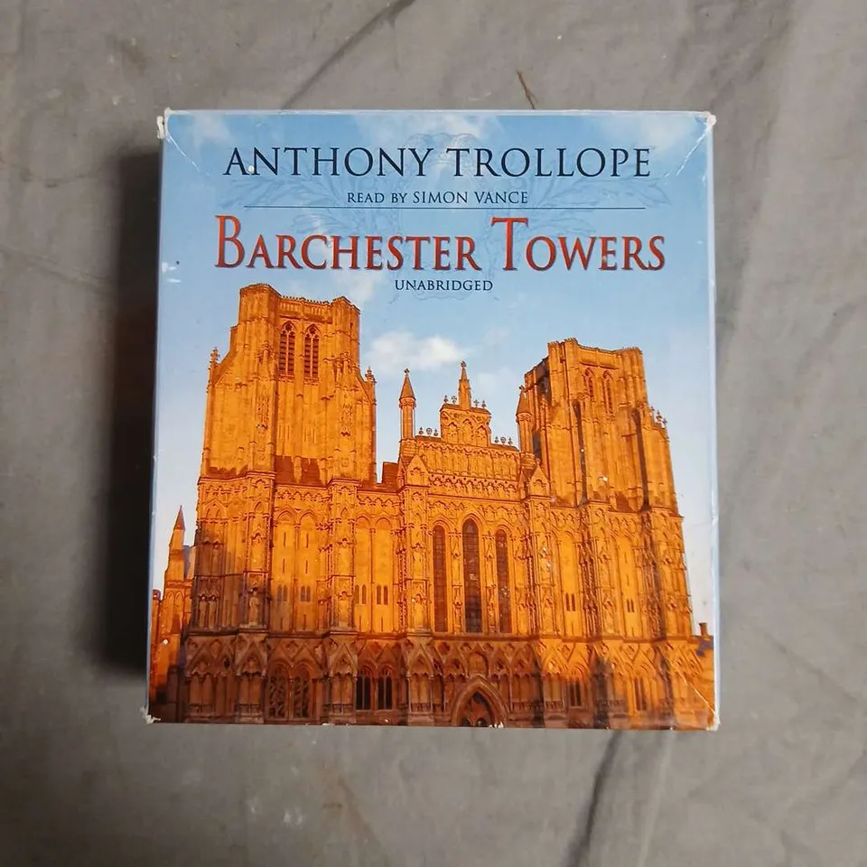 BARCHESTER TOWERS (THE CHRONICLES OF BARSETSHIRE) BOX SET