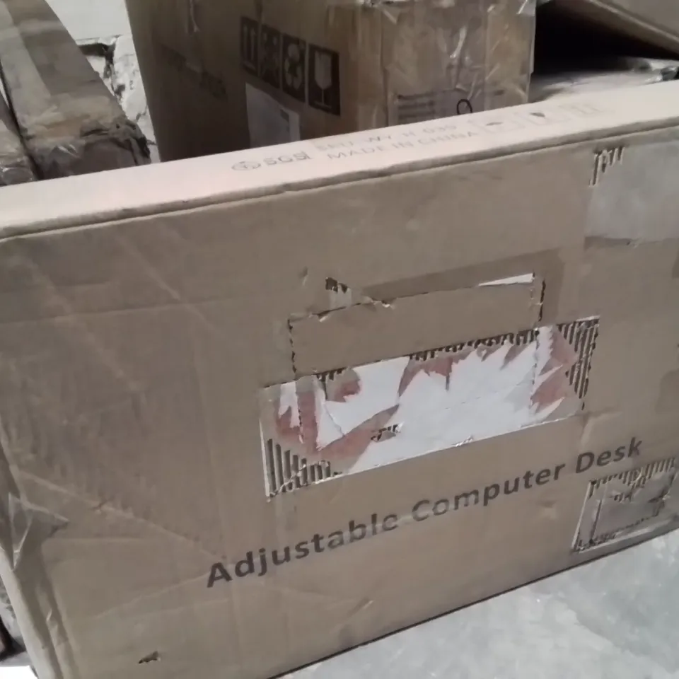BOXED GRANDMA SHARK ADJUSTABLE DESK