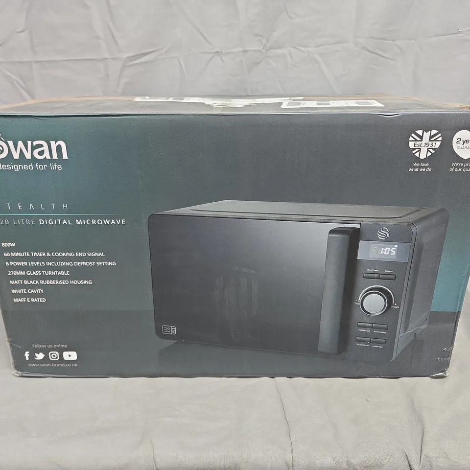 BOXED SWAN STEALTH 20L DIGITAL MICROWAVE - BLACK - COLLECTION ONLY