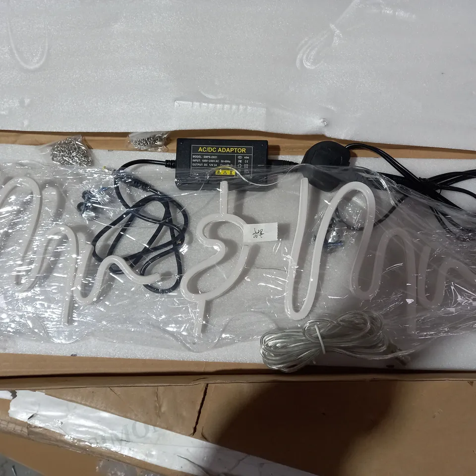 BOXED DESIGNER LED DECORATIVE LETTERING LIGHT
