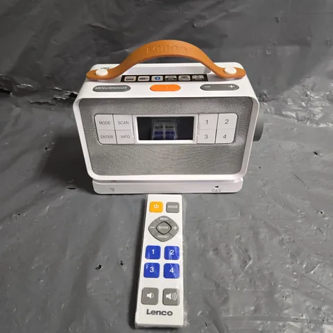 LENCO PDR-065WH EASY TO USE DAB+/FM RADIO WITH BATTERY CHARGING STATION