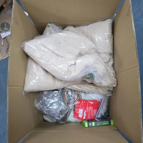 BOX OF APPROXIMATELY 15 ASSORTED ITEMS TO INCLUDE: LA MAREY CREAM PLUSH JACKET