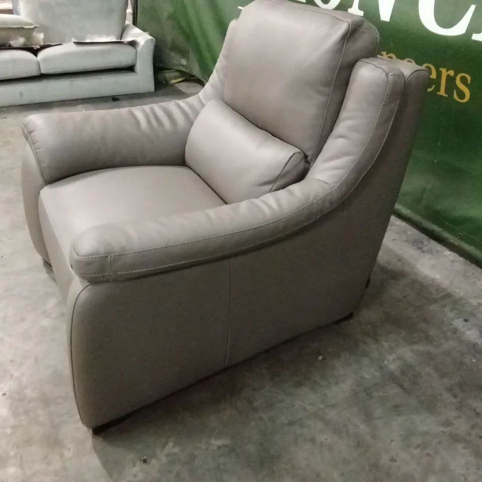 QUALITY DESIGNER ITALIAN MADE DEGANO LEATHER ARMCHAIR