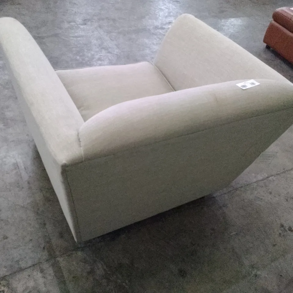 QUALITY DESIGNER ARMCHAIR - LIGHT GREY FABRIC 