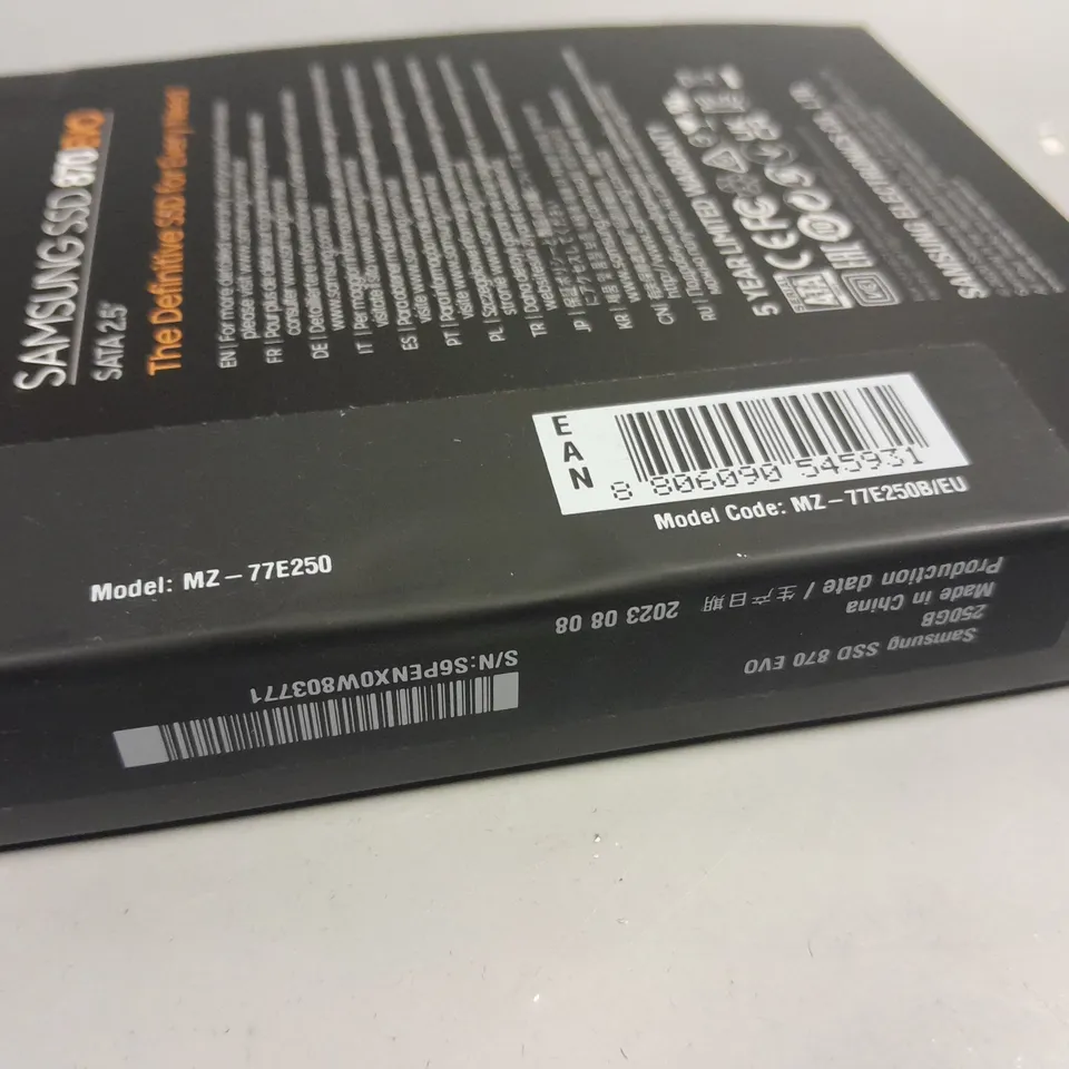 SEALED SAMSUNG 870 EVO 250GB SATA 2.5" SOLID STATE DRIVE - MZ-77E250