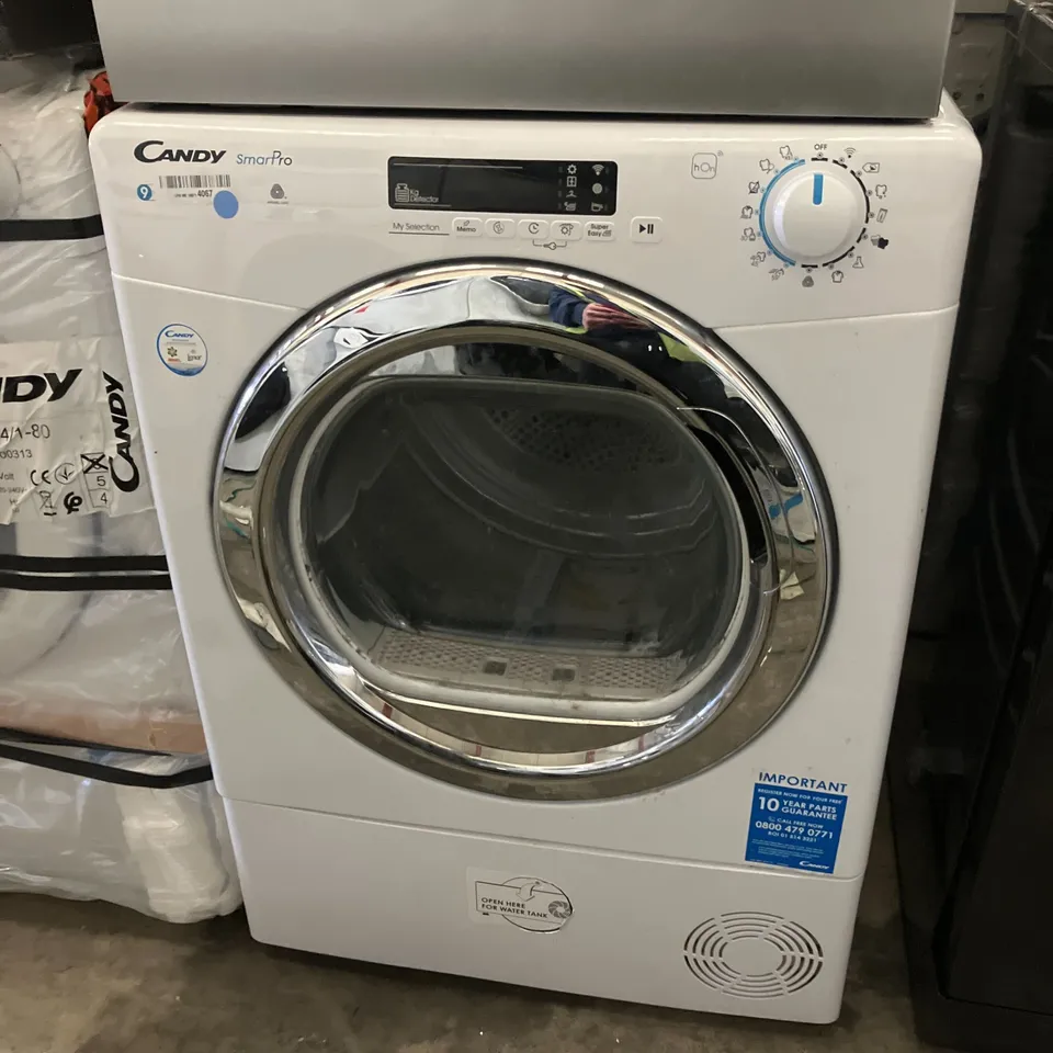 CANDY SMART PRO CSOEC9DCG-80 FREESTANDING 9KG CONDENSER TUMBLE DRYER WHITE - UNPROCESSED RAW RETURN 