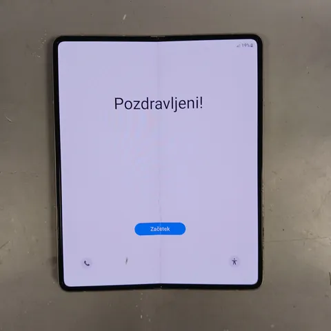 SAMSUNG GALAXY Z FOLD SMARTPHONE 